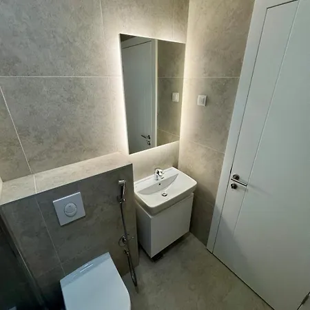 アパート Lux Waves 2bdr With Private Parking サラエヴォ