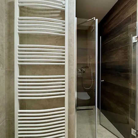 Lux Waves 2bdr With Private Parking アパート *