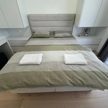 アパート Lux Waves 2bdr With Private Parking