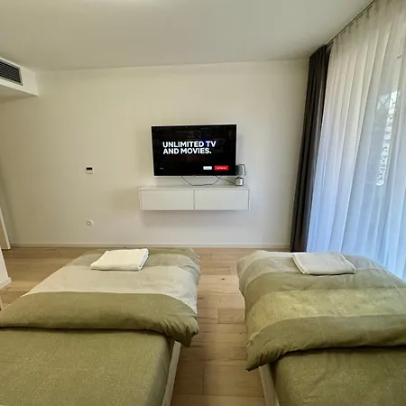 Lux Waves 2bdr With Private Parking アパート *